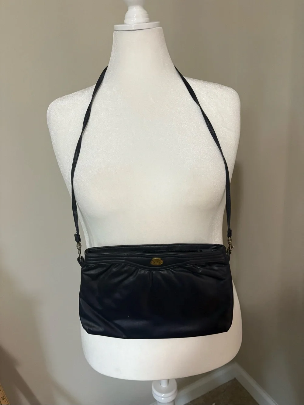 Vintage Eitienne Aigner Navy Leather Handbag